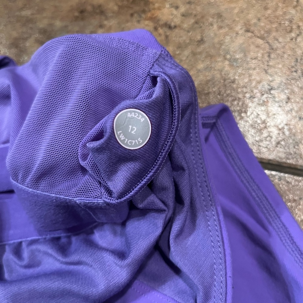 Lululemon Purple Scoop Me Up Tank Size 12 - Picture 5 of 5
